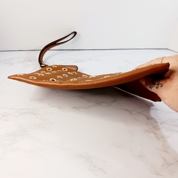 *SALE* Michael Kors Soft Leather Wristlet EUC - Picture 5 of 12